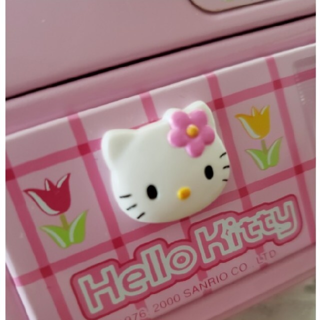 ハローキティ(ハローキティ)の♡様専用 サンリオ ハローキティ キティちゃん 手さげ金庫 新品 インテリア/住まい/日用品のインテリア小物(小物入れ)の商品写真