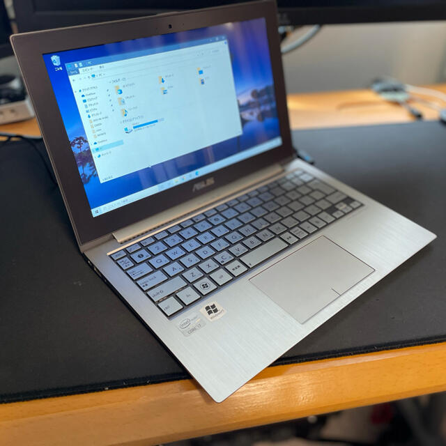 asus zenbook ux21ePC/タブレット