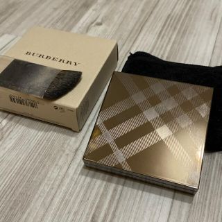 バーバリー(BURBERRY)のBurberry フレッシュグロウ　ハイライター　01(フェイスパウダー)