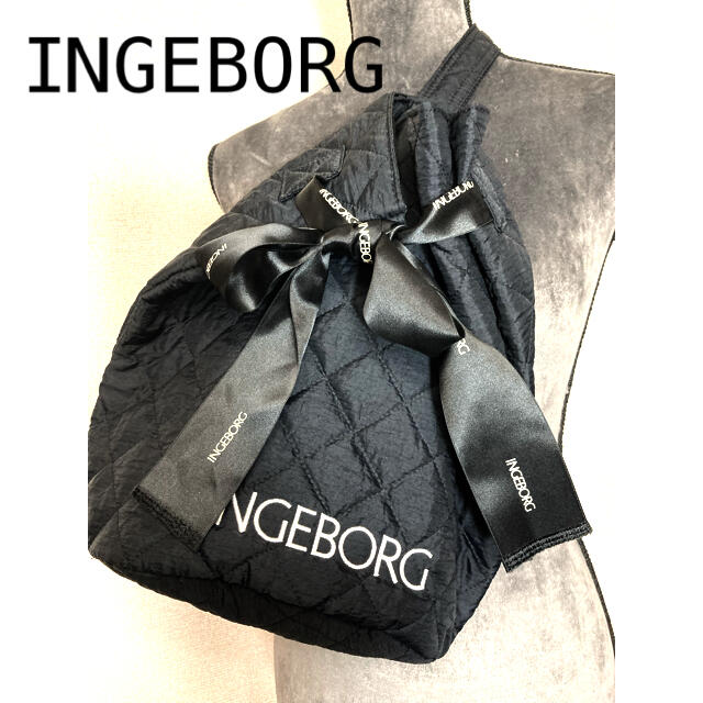 INGEBORG(インゲボルグ)の美品❣️インゲボルグ　ナイロンキルティング　ワンショルダーバック レディースのバッグ(ハンドバッグ)の商品写真