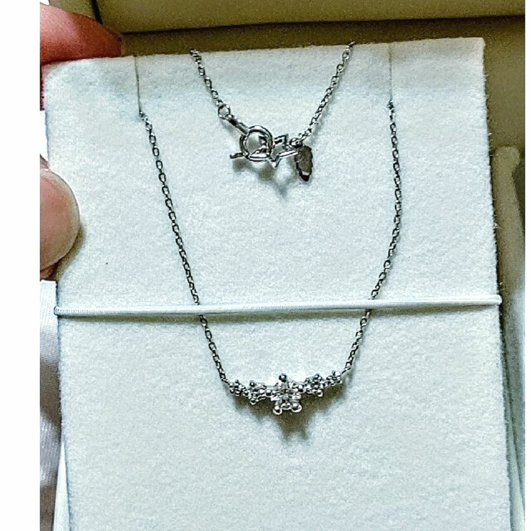 Wish upon a star☆K18WGダイヤネックレス 0.236ct 星 【開店記念