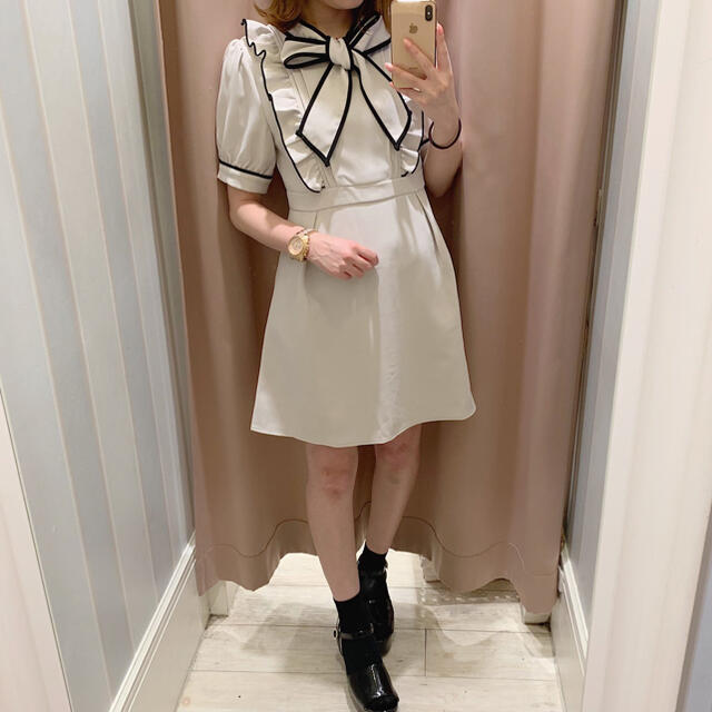 Evelyn Evelyn 新宿限定バイカラーリボンフリルワンピース ピンクベージュ の通販 By あいす屋さん エブリンならラクマ Evelyn Evelyn 新宿限定バイカラーリボンフリルワンピース ピンクベージュ の通販 By あいす屋さん エブリンならラクマ