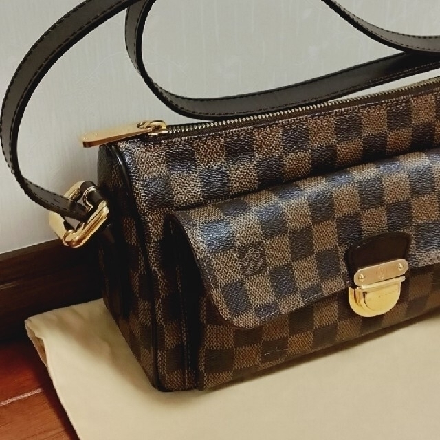 LOUIS VUITTON(ルイヴィトン)のショルダー　2way ダミエ　ラヴェッロGM レディースのバッグ(ショルダーバッグ)の商品写真