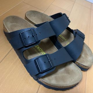 ビルケンシュトック(BIRKENSTOCK)の美品　ビルケンシュトック アリゾナ サンダル　黒　ビルコフロー　36 23センチ(サンダル)