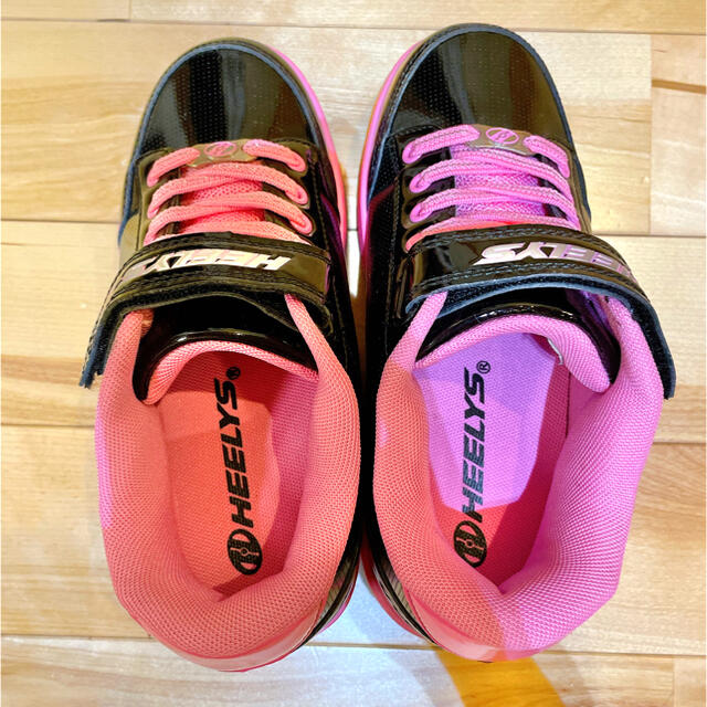 HEELYS(ヒーリーズ)のヒーリーズ パルス4 ローラーシューズ HEELYS PULSE4 2輪タイプ キッズ/ベビー/マタニティのキッズ靴/シューズ(15cm~)(ローラーシューズ)の商品写真