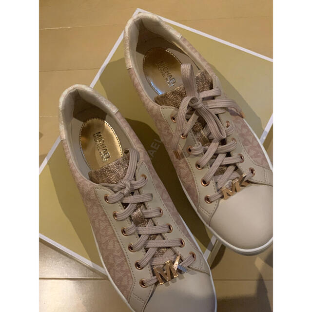 Michael Kors(マイケルコース)のMICHAEL KORS POPPY LACE UP 24.5cm レディースの靴/シューズ(スニーカー)の商品写真