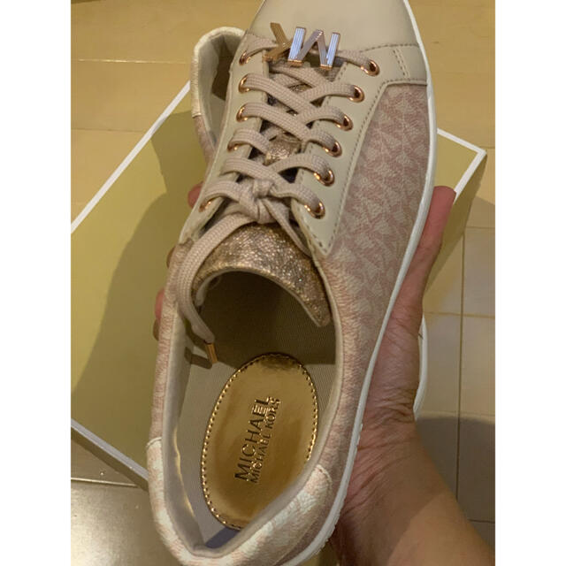 Michael Kors(マイケルコース)のMICHAEL KORS POPPY LACE UP 24.5cm レディースの靴/シューズ(スニーカー)の商品写真