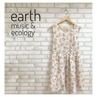 アースミュージックアンドエコロジー(earth music & ecology)のearth music & ecology レディース ワンピース M 花柄(ひざ丈ワンピース)