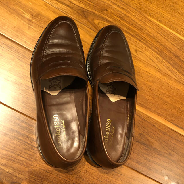 Loake(ローク)の美品) 英国靴Loake/ローク　ローファー茶色　UK9.5 メンズの靴/シューズ(ドレス/ビジネス)の商品写真