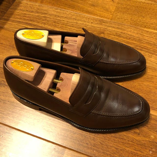 Loake(ローク)の美品) 英国靴Loake/ローク　ローファー茶色　UK9.5 メンズの靴/シューズ(ドレス/ビジネス)の商品写真