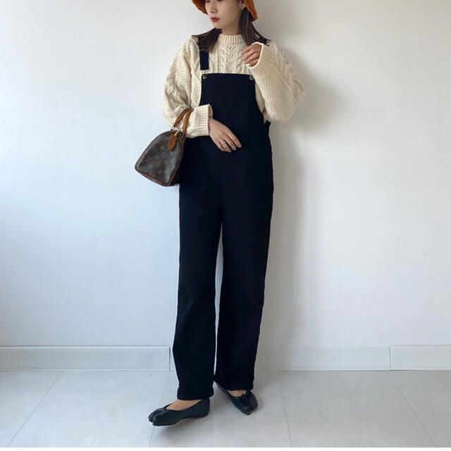 BEAMS(ビームス)のblack wide overall pants レディースのパンツ(サロペット/オーバーオール)の商品写真