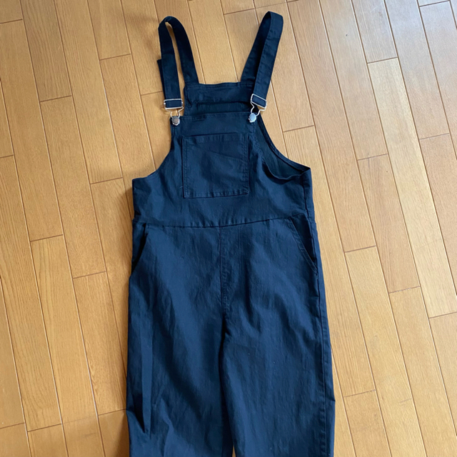 BEAMS(ビームス)のblack wide overall pants レディースのパンツ(サロペット/オーバーオール)の商品写真