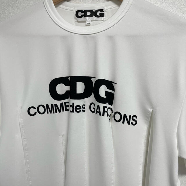 COMME des GARCONS(コムデギャルソン)のCDG t-shirt メンズのトップス(Tシャツ/カットソー(半袖/袖なし))の商品写真