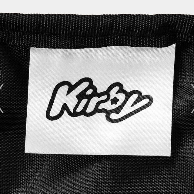 【GU  新品タグ付き】ネックポーチ　Kirby カービィ　ブラック メンズのバッグ(ショルダーバッグ)の商品写真