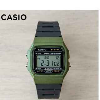 カシオ(CASIO)の★新品★カシオ★日本未発売モデル★デジタル腕時計★カーキケース★(腕時計(デジタル))