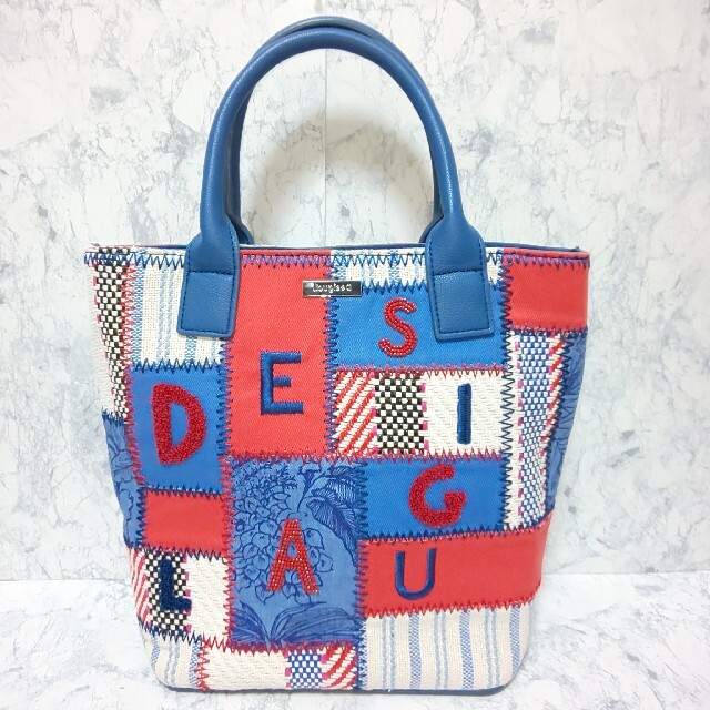 DESIGUAL(デシグアル)の【新品同様】DESIGUAL デシグアル 4wayバッグ 刺繍×パッチワーク レディースのバッグ(トートバッグ)の商品写真