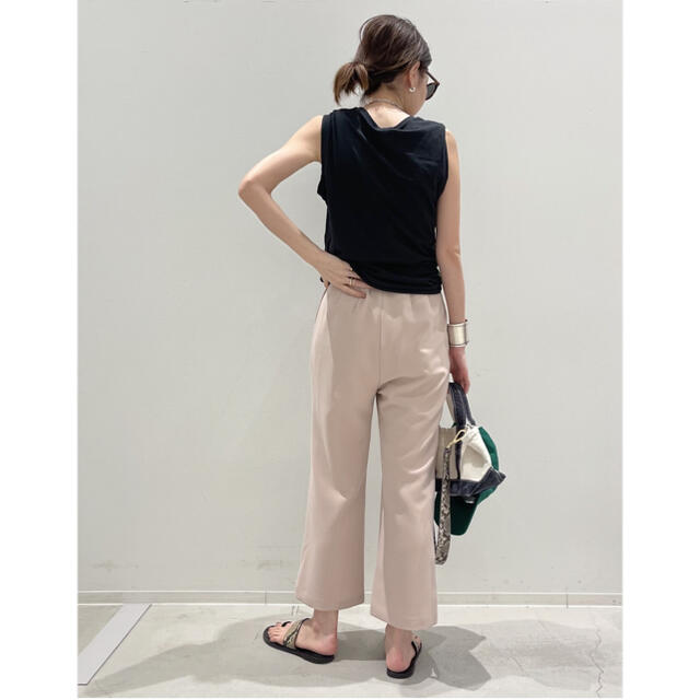 L'Appartement DEUXIEME CLASSE(アパルトモンドゥーズィエムクラス)のL'Appartement  Cropped Pants クロップド ピンク38 レディースのパンツ(クロップドパンツ)の商品写真