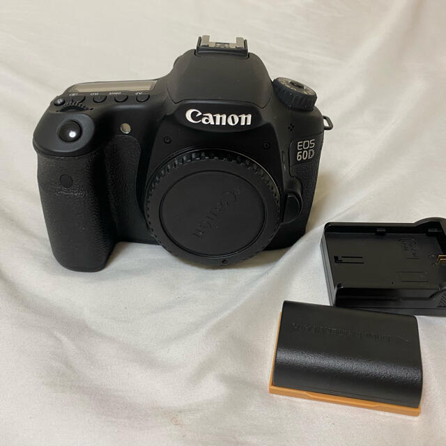 Canon(キヤノン)のnarutoさん専用　Canon EOS60D スマホ/家電/カメラのカメラ(デジタル一眼)の商品写真