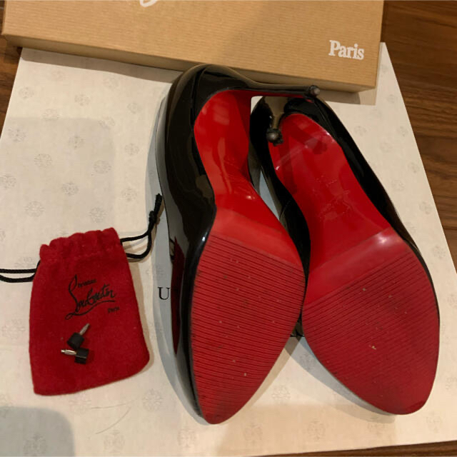 Christian Louboutin(クリスチャンルブタン)のChristian Louboutin クリスチャンルブタン　黒 レディースの靴/シューズ(ハイヒール/パンプス)の商品写真