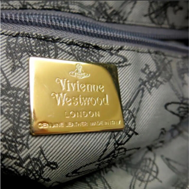 Vivienne Westwood(ヴィヴィアンウエストウッド)の新品ヴィヴィアンウエストウッドトートバッグ　変形デザイン展示品 レディースのバッグ(トートバッグ)の商品写真