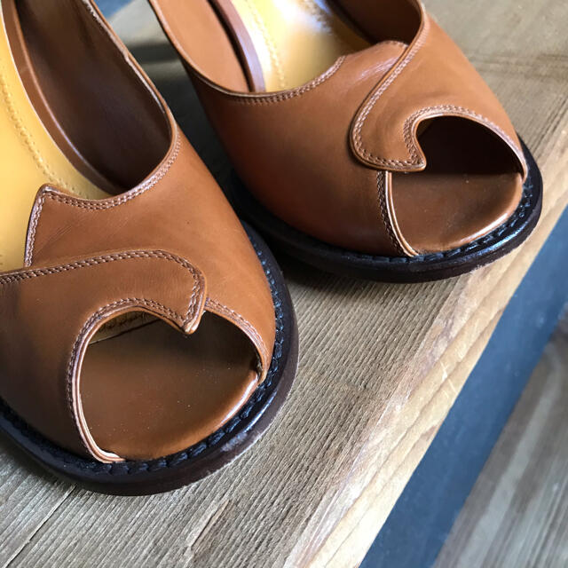Chloe(クロエ)のChloe クロエ　レザー　オープントゥパンプス　ブラウン系　36 美品 レディースの靴/シューズ(ハイヒール/パンプス)の商品写真