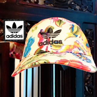 アディダス(adidas)のアディダス ファーム コラボ キャップ 帽子 花柄 ピンク ディズニー ゴルフ(キャップ)