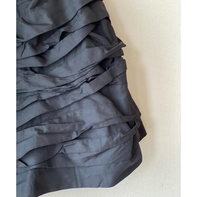 COMME des GARCONS(コムデギャルソン)の【美品】COMME des GARÇONS スカート　コムコム  ギャルソン　黒 レディースのスカート(ひざ丈スカート)の商品写真