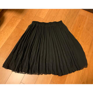 黒プリーツスカート(ひざ丈スカート)