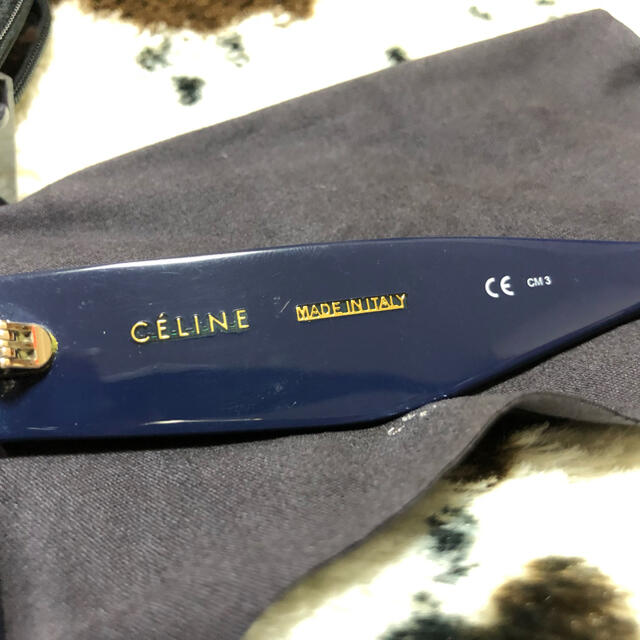 celine(セリーヌ)のCELINE セリーヌ　サングラス　ネイビー　太フレーム レディースのファッション小物(サングラス/メガネ)の商品写真