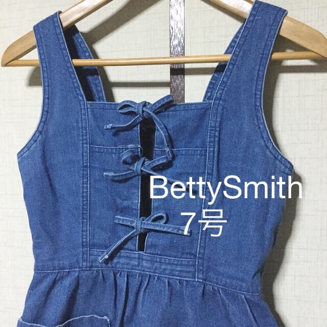 Betty Smith(ベティスミス)の*値下げBIGJOHN BettySmith デニムリボンジャンバースカート7号 レディースのワンピース(ひざ丈ワンピース)の商品写真