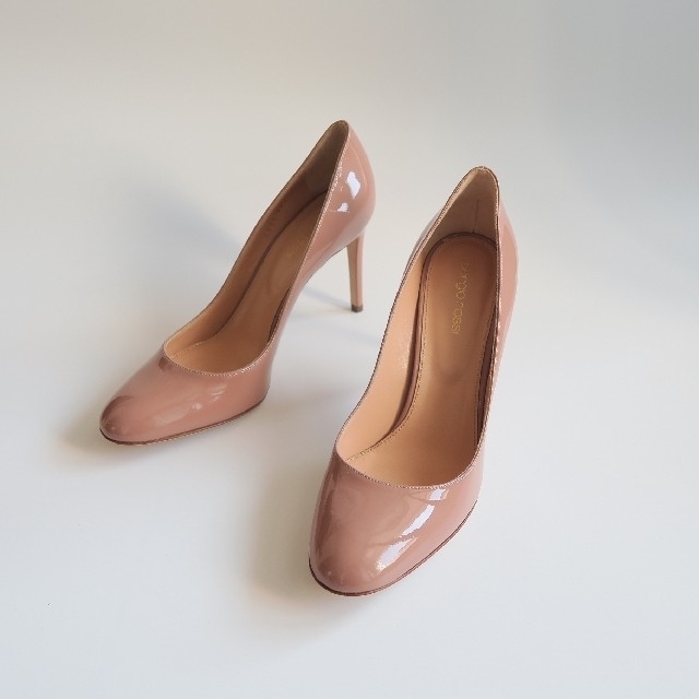新品【sergio rossi】ベージュパンプス39 新品【sergio rossi】ベージュパンプス39