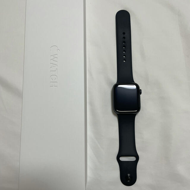 Apple Watch(アップルウォッチ)のApple  Watch6 美品 メンズの時計(腕時計(デジタル))の商品写真