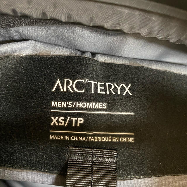 ARC'TERYX(アークテリクス)のアークテリクス アルファSV XSサイズ メンズのジャケット/アウター(マウンテンパーカー)の商品写真