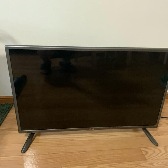 LG Electronics(エルジーエレクトロニクス)のlg フルハイビジョンテレビ　32LB5810 スマホ/家電/カメラのテレビ/映像機器(テレビ)の商品写真