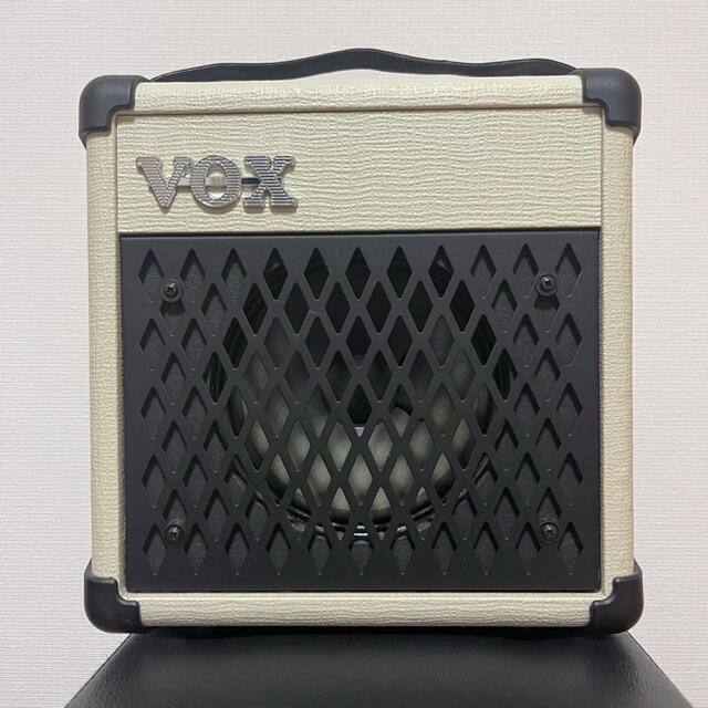 VOX(ヴォックス)のVOX mini5 rhythm ギター　アンプ　美品 楽器のギター(ギターアンプ)の商品写真