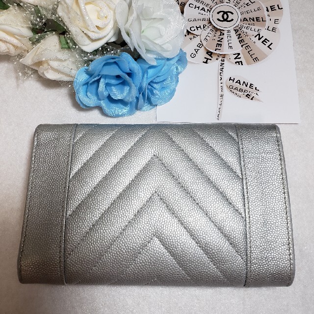 CHANEL(シャネル)のCHANEL♪ミディアム財布☆マドモワゼル◆シェブロン◆キャビアスキン レディースのファッション小物(財布)の商品写真