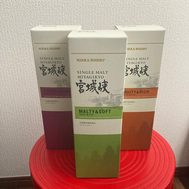 ニッカウヰスキー(ニッカウイスキー)の宮城峡蒸溜所　限定　シングルモルトウィスキー　500ml 3本セット 食品/飲料/酒の酒(ウイスキー)の商品写真