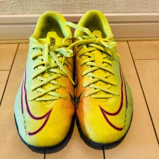 ナイキ(NIKE)の子供　NIKEサッカーシューズ　21.5(スニーカー)