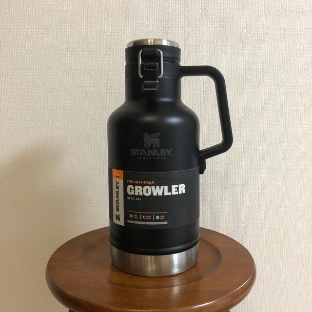 Stanley(スタンレー)のSTANLEY グロウラー 1.9L 真空ボトル 水筒 スポーツ/アウトドアのアウトドア(調理器具)の商品写真