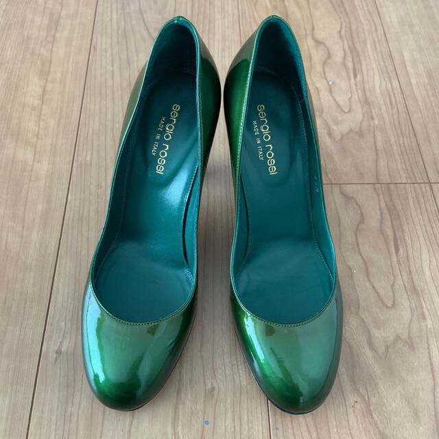Sergio Rossi - sergio rossi エナメルパンプス Greenの通販 by eeee