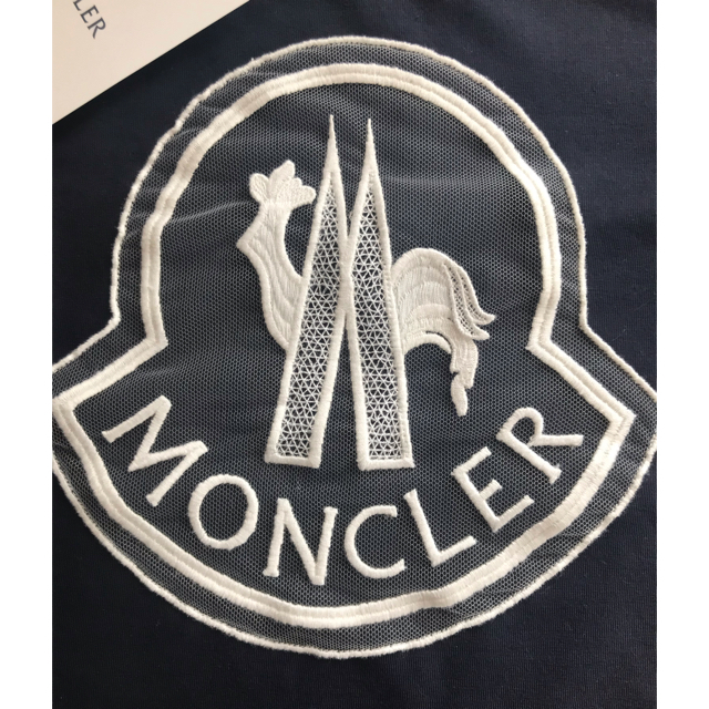 MONCLER(モンクレール)のモンクレール　キッズ　ロゴTシャツ キッズ/ベビー/マタニティのキッズ服男の子用(90cm~)(Tシャツ/カットソー)の商品写真