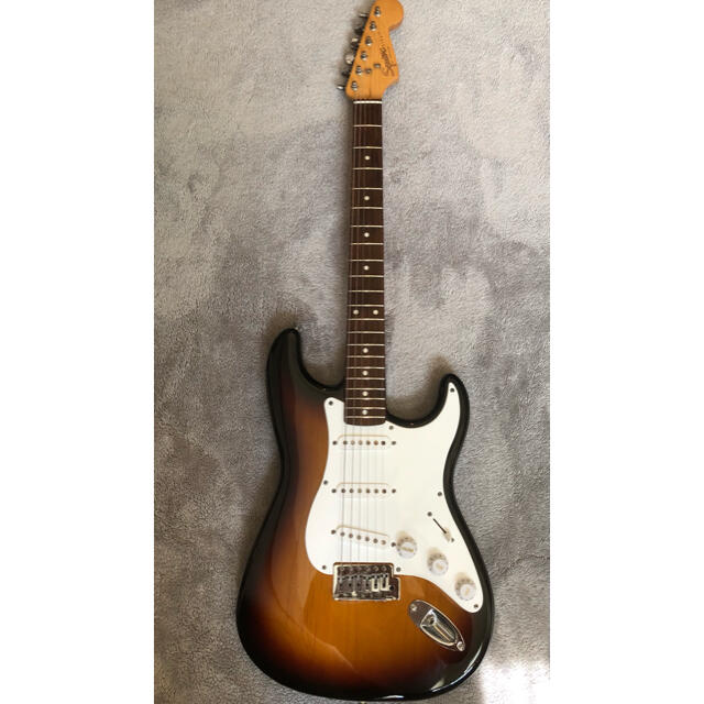 Squier by Fender STRAT サンバースト メンテナンス済み - エレキギター