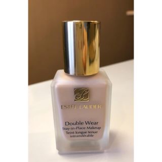 エスティローダー(Estee Lauder)のエスティ　ローダー  ダブルウェア　1N1 アイボリーヌード(ファンデーション)