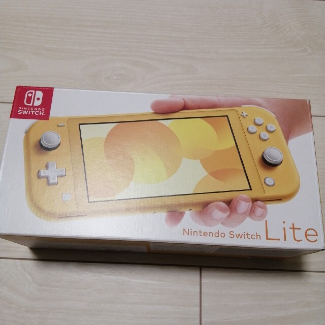 新品未開封　Nintendo Switch Lite イエロー