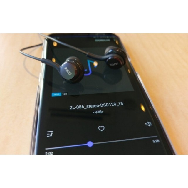 SAMSUNG(サムスン)のgalaxy S8.9 AKG EOIG955 Galaxy 付属品 イヤホン スマホ/家電/カメラのオーディオ機器(ヘッドフォン/イヤフォン)の商品写真