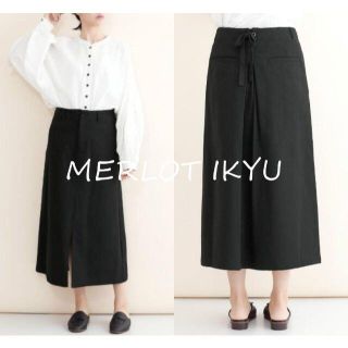 メルロー(merlot)のセール★新品【MERLOT IKYU】バックタックIラインスカート　ブラック(ロングスカート)