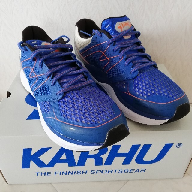 KARHU(カルフ)の新品!!KARHU カルフ シンクロンオルティックス ランニングシューズUS11 メンズの靴/シューズ(スニーカー)の商品写真