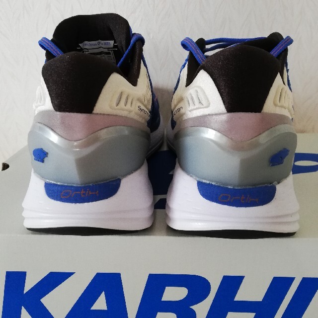 KARHU(カルフ)の新品!!KARHU カルフ シンクロンオルティックス ランニングシューズUS11 メンズの靴/シューズ(スニーカー)の商品写真