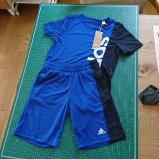 アディダス(adidas)の☆アディダスセット☆(Tシャツ/カットソー)