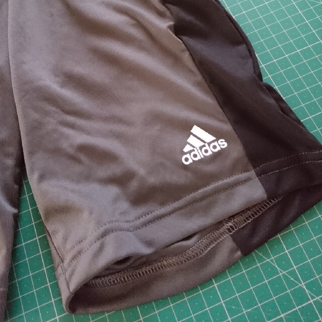 adidas(アディダス)の☆アディダス上下セット☆ スポーツ/アウトドアのサッカー/フットサル(ウェア)の商品写真